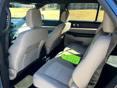 2018 Ford Explorer, $14500. Photo 5