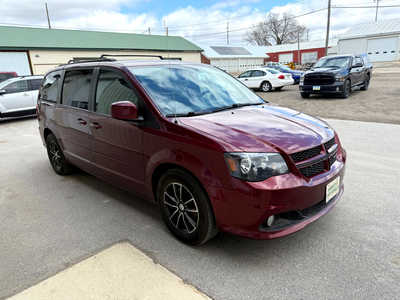 2017 Dodge Caravan, Grand, $6500. Photo 2