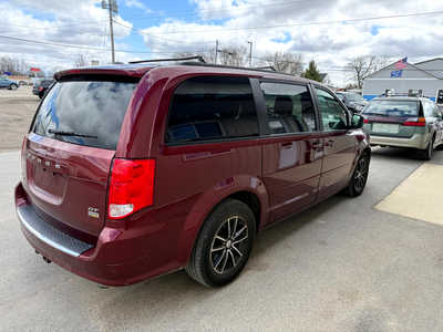 2017 Dodge Caravan, Grand, $6500. Photo 3