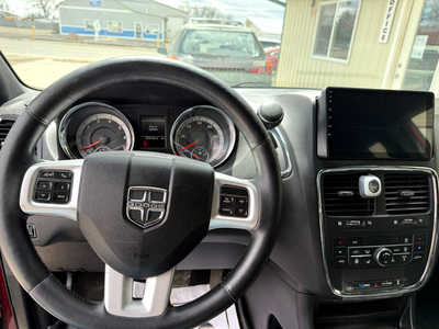 2017 Dodge Caravan, Grand, $6500. Photo 5