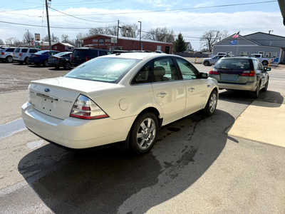 2009 Ford Taurus, $7000. Photo 4
