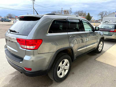 2013 Jeep Grand Cherokee, $7200. Photo 3