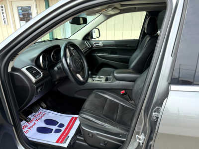 2013 Jeep Grand Cherokee, $7200. Photo 5