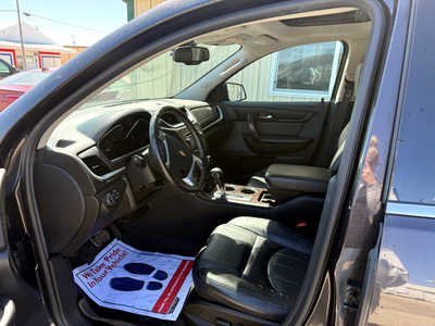 2017 Chevrolet Traverse, $11000. Photo 5
