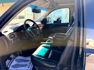 2013 Chevrolet Tahoe, $10000. Photo 5