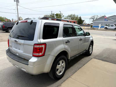 2011 Ford Escape, $6700. Photo 4