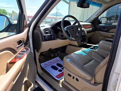 2009 GMC 1500 Crew Cab, $8000. Photo 7