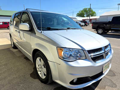 2012 Dodge Caravan, Grand, $7000. Photo 3