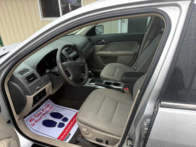 2012 Ford Fusion, $3800. Photo 5