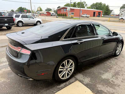 2013 Lincoln MKZ, $9000. Photo 4