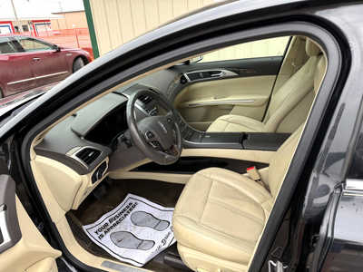 2013 Lincoln MKZ, $9000. Photo 5
