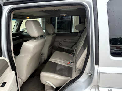 2008 Jeep Commander, $6200. Photo 6