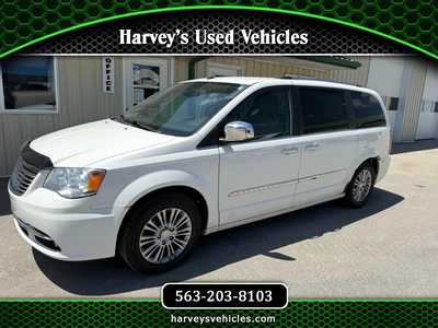 2011 Chrysler Town & Country, $4800. Photo 1