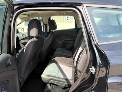 2017 Ford Escape, $6000. Photo 6