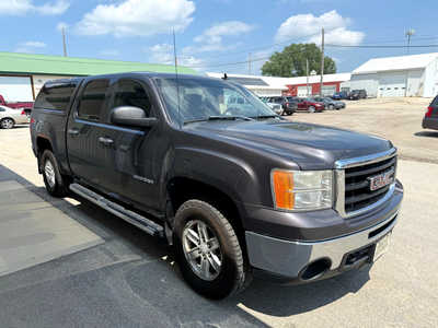 2011 GMC 1500 Crew Cab, $12000. Photo 2