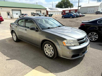 2013 Dodge Avenger, $6000. Photo 2