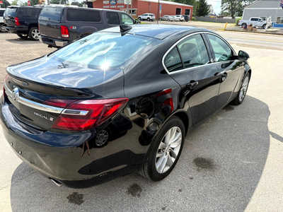 2017 Buick Regal, $9000. Photo 4
