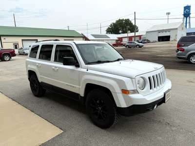 2012 Jeep Patriot, $8000. Photo 2