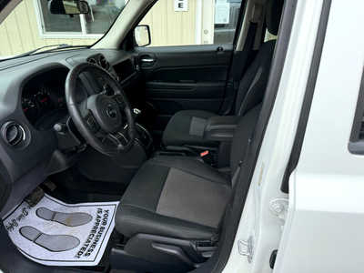 2012 Jeep Patriot, $8000. Photo 5