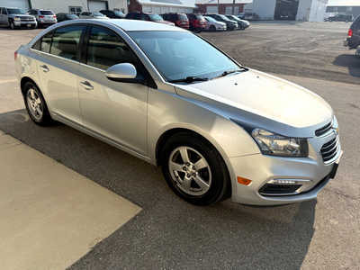 2015 Chevrolet Cruze, $6500. Photo 2