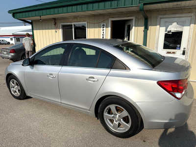 2015 Chevrolet Cruze, $6500. Photo 3