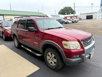 2006 Ford Explorer, $1500. Photo 2