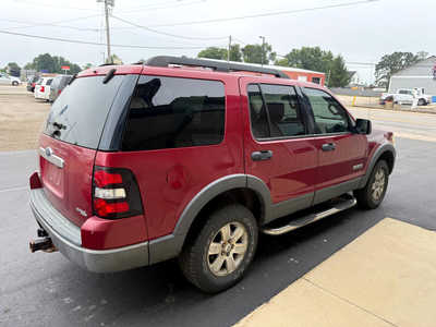 2006 Ford Explorer, $1500. Photo 4