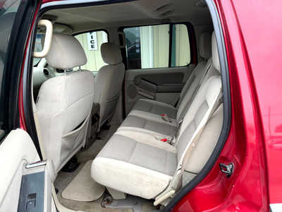 2006 Ford Explorer, $1500. Photo 6