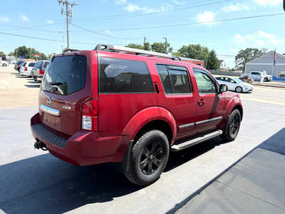 2011 Nissan Pathfinder, $5500. Photo 3