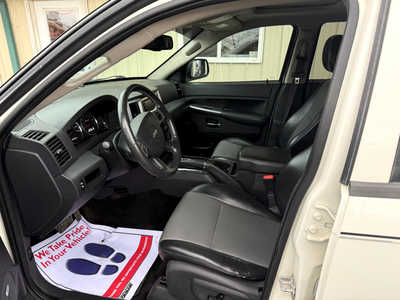 2010 Jeep Grand Cherokee, $6000. Photo 5