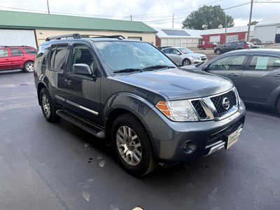 2010 Nissan Pathfinder, $7000. Photo 2