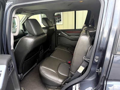 2010 Nissan Pathfinder, $7000. Photo 6