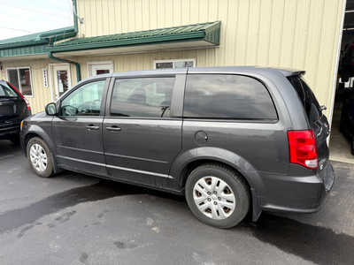 2016 Dodge Caravan, Grand, $9000. Photo 4