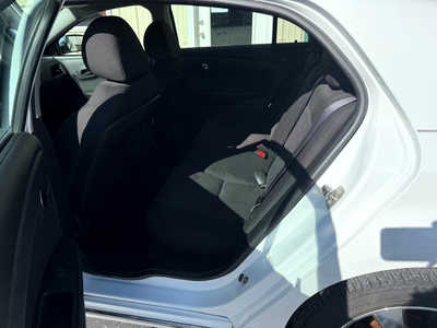 2012 Chevrolet Malibu, $5500. Photo 6