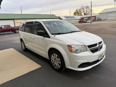 2016 Dodge Caravan, Grand, $9000. Photo 2