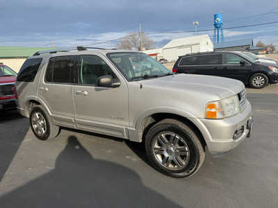 2005 Ford Explorer, $3000. Photo 2
