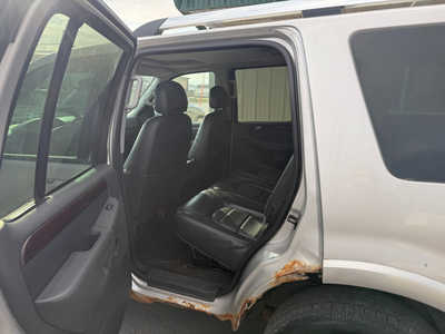 2005 Ford Explorer, $3000. Photo 6