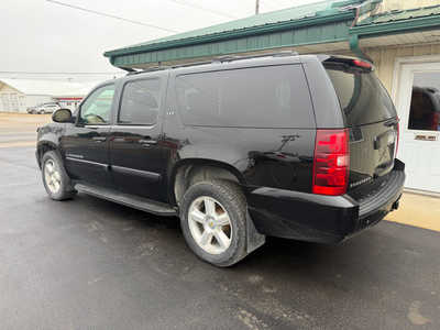 2007 Chevrolet Suburban, $4500. Photo 3