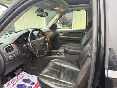 2007 Chevrolet Suburban, $4500. Photo 5