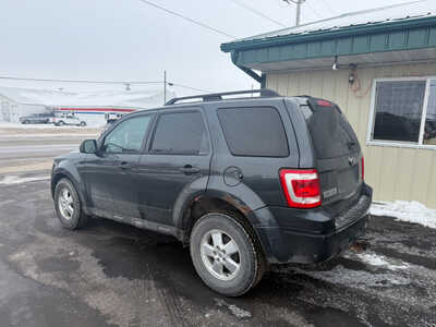 2009 Ford Escape, $4500. Photo 2
