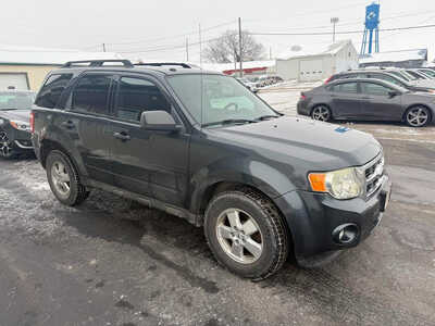 2009 Ford Escape, $4500. Photo 5