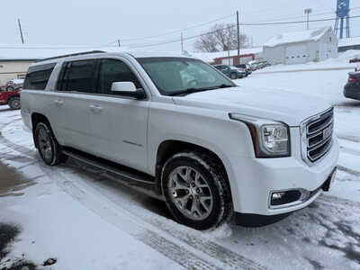2018 GMC Yukon XL, $17500. Photo 2