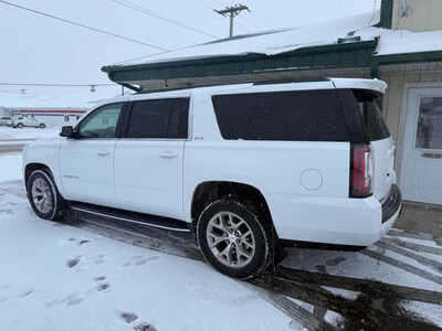 2018 GMC Yukon XL, $17500. Photo 4