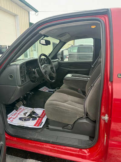 2006 Chevrolet 2500 Reg Cab, $25000. Photo 6