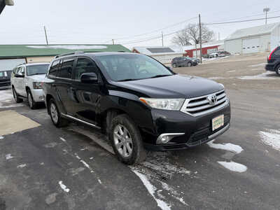 2011 Toyota Highlander, $7500. Photo 2