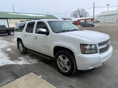 2009 Chevrolet Suburban, $4200. Photo 2