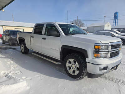 2014 Chevrolet 1500 Crew Cab, $10000. Photo 2
