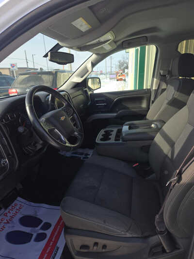 2014 Chevrolet 1500 Crew Cab, $10000. Photo 6