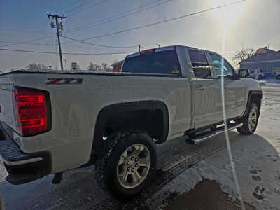 2016 Chevrolet 1500 Ext Cab, $8300. Photo 4