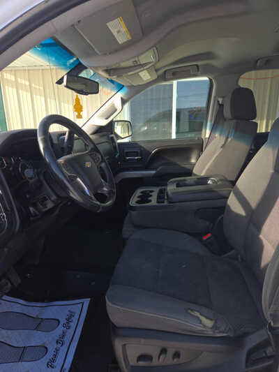 2016 Chevrolet 1500 Ext Cab, $8300. Photo 5